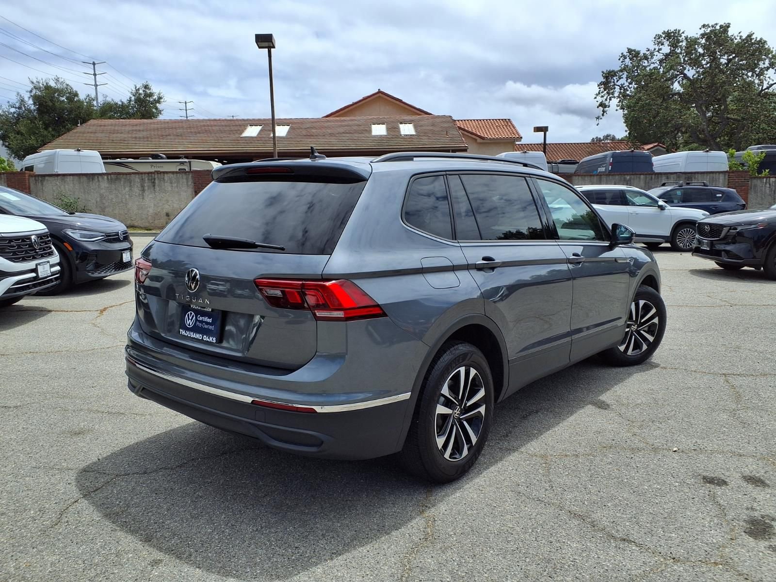 Used 2023 Volkswagen Tiguan S FWD image 9