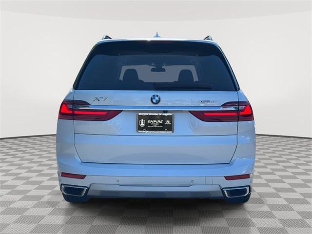 Used 2022 BMW X7 xDrive40i w/ Parking Assistance Package image 5