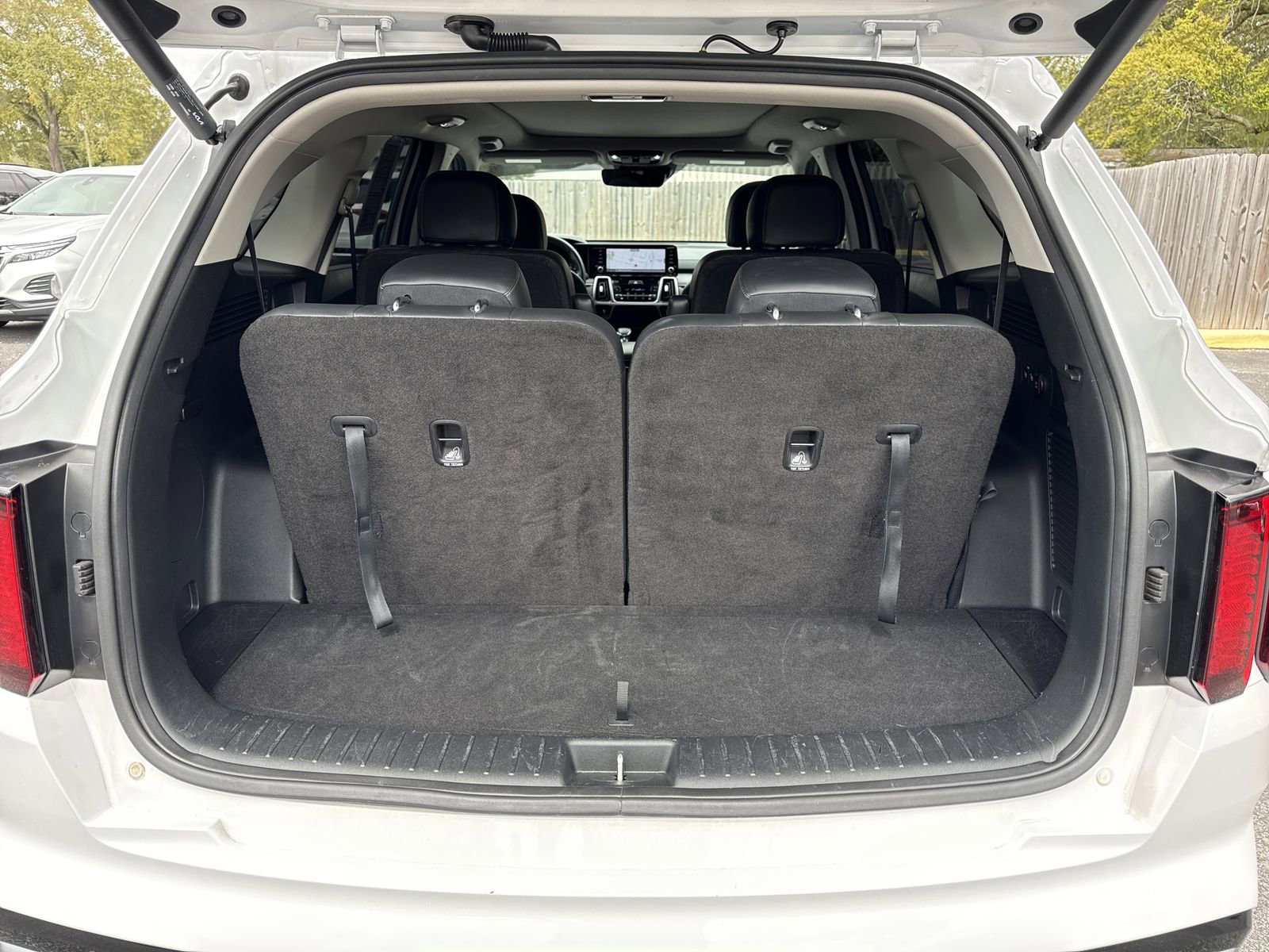 Used 2022 Kia Sorento EX w/ Panoramic Sunroof Package image 37