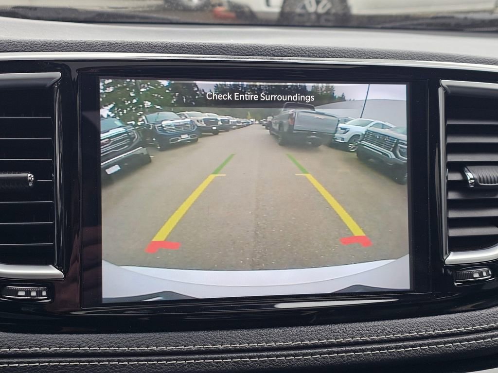 Used 2023 Chrysler Pacifica Limited FWD image 34