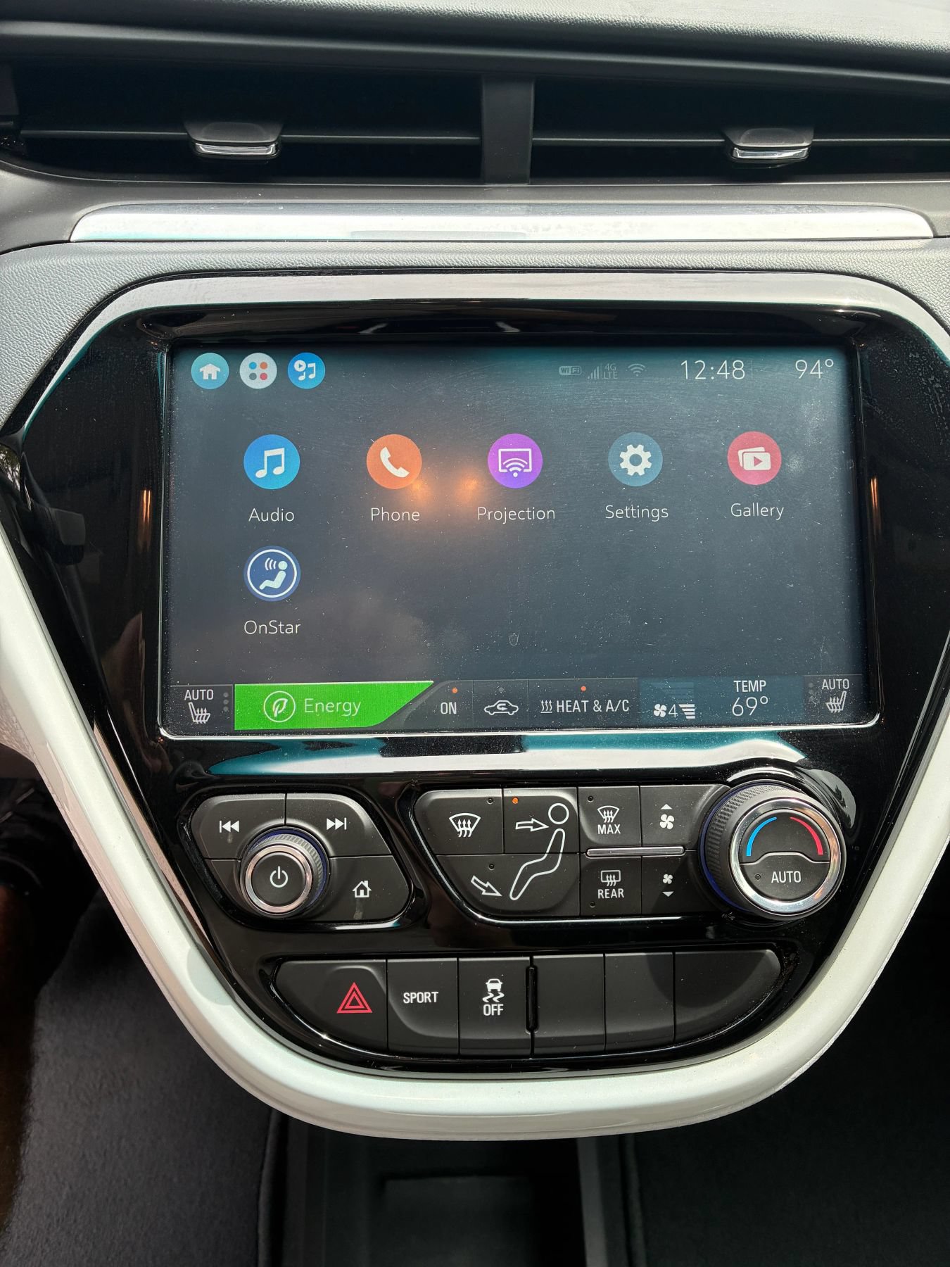 Used 2017 Chevrolet Bolt LT FWD image 18