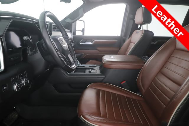 Used 2026 GMC Sierra 3500 Denali Ultimate AWD/4WD image 17