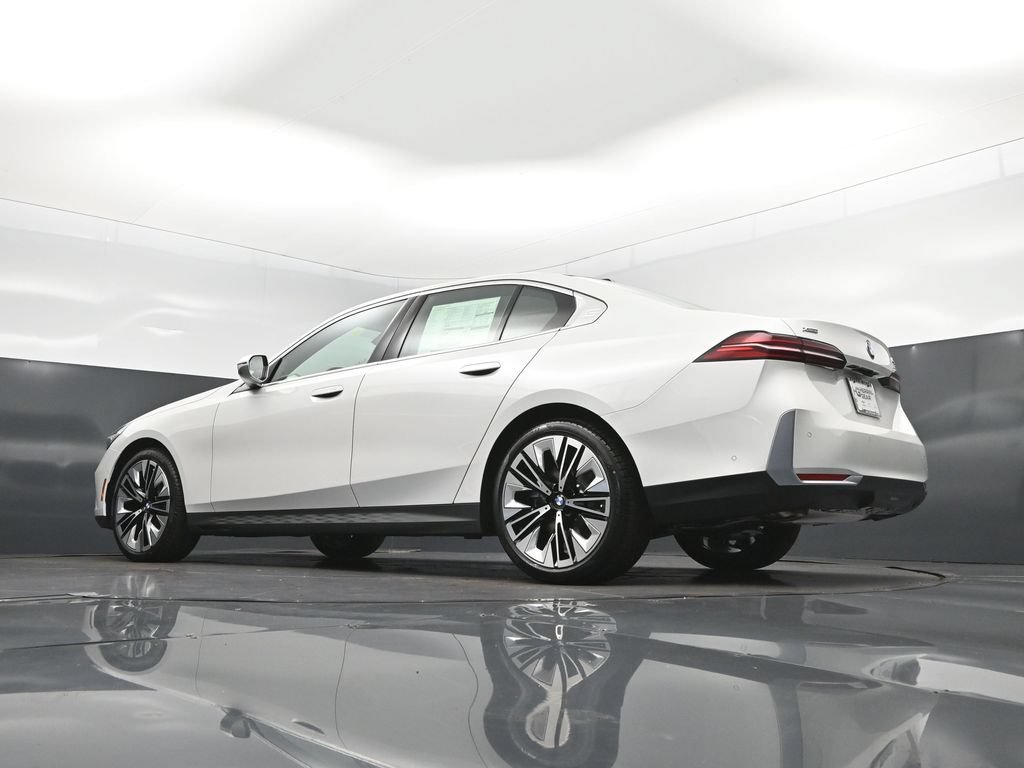 New 2027 BMW 540i xDrive w/ Premium Package AWD/4WD image 40