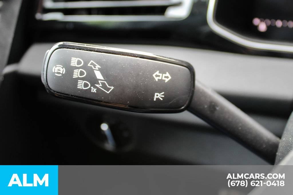 Used 2025 Volkswagen Jetta Sport FWD image 23