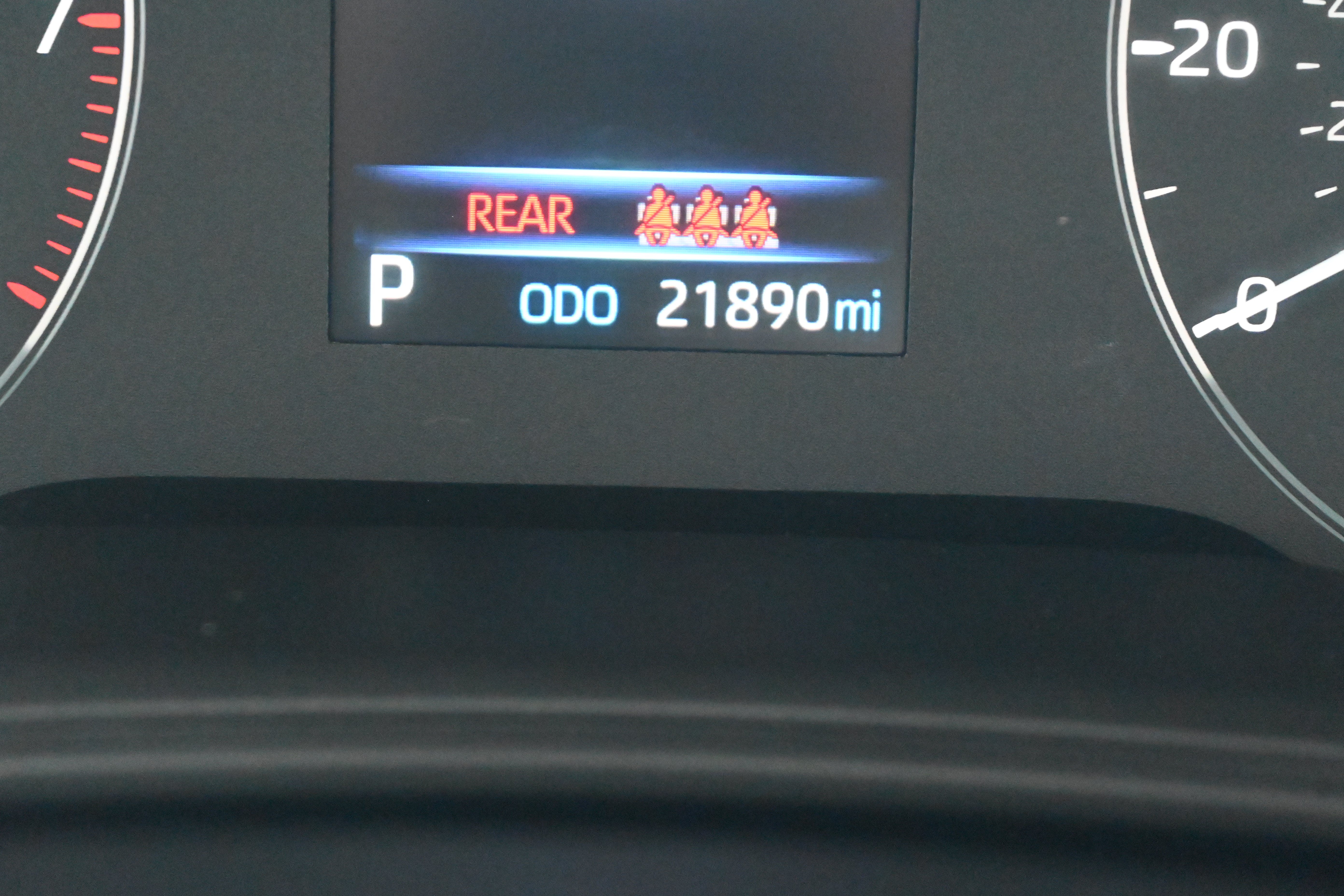 Used 2024 Toyota Corolla Cross L FWD image 21