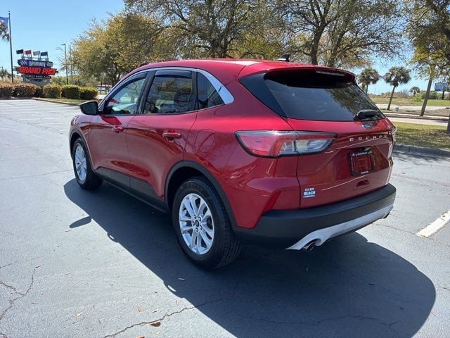Used 2021 Ford Escape SE image 5