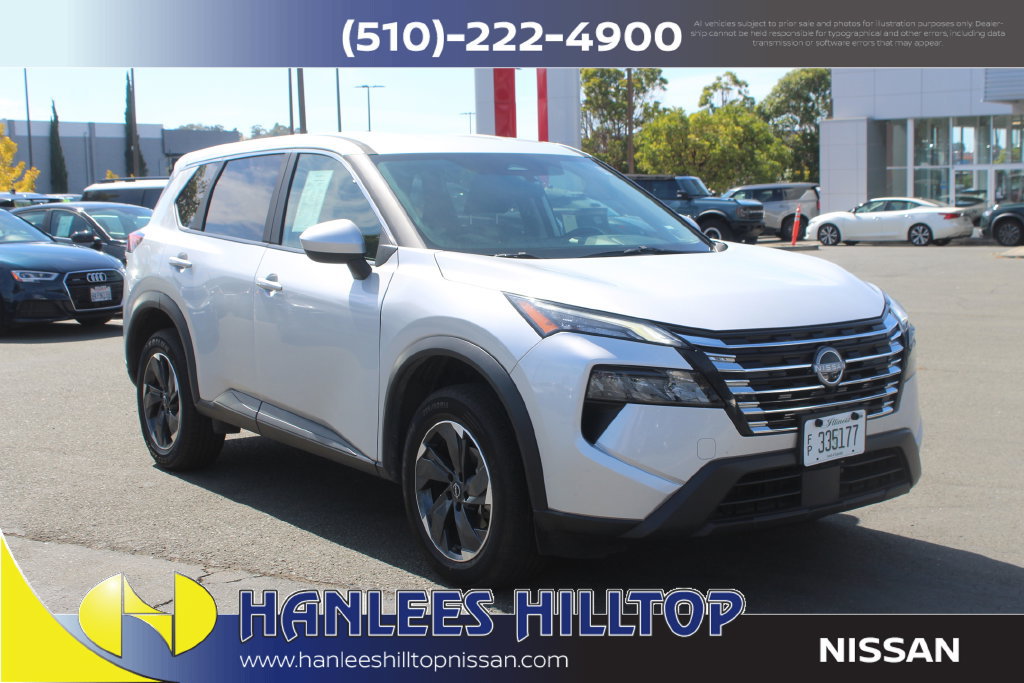 Used 2025 Nissan Rogue SV AWD/4WD image 5