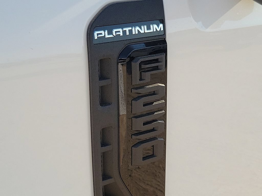 New 2026 Ford F250 Platinum AWD/4WD image 14