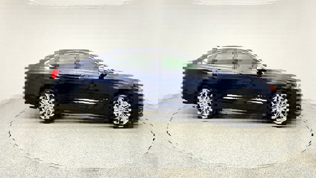 Used 2016 Chevrolet Impala LTZ w/ Enhanced Convenience Package image 4