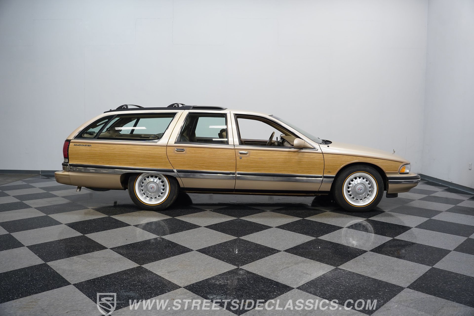 Used 1996 Buick Roadmaster Estate RWD image 15
