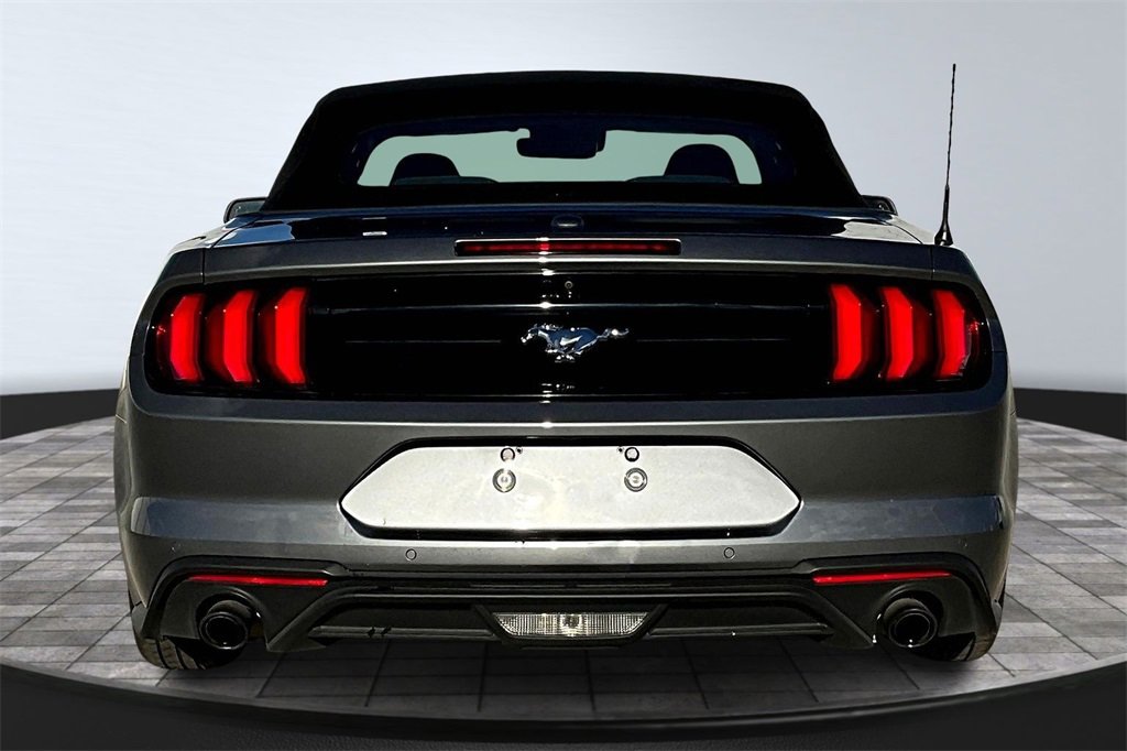 Used 2022 Ford Mustang Convertible w/ Equipment Group 101A image 5