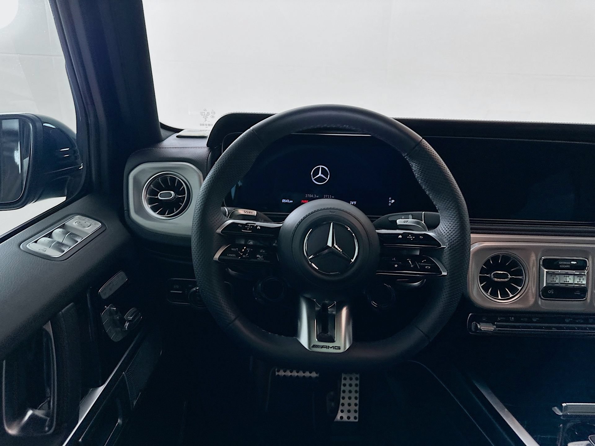 Certified 2025 Mercedes-Benz G 63 AMG 4MATIC image 25