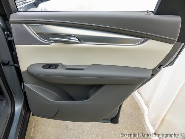 Certified 2023 Cadillac XT5 Premium Luxury w/ LPO, Floor Liner Package image 23