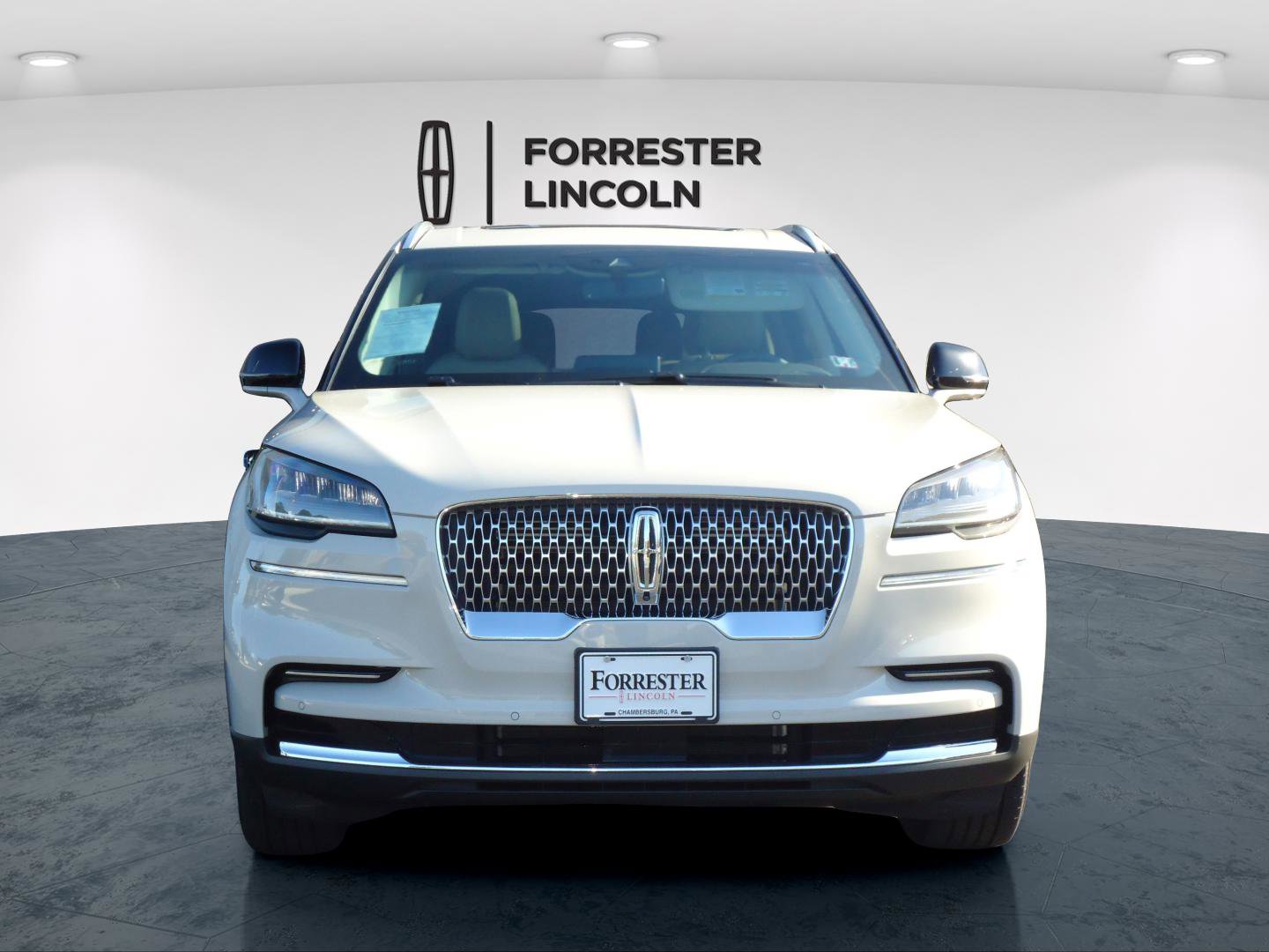 Used 2023 Lincoln Aviator Reserve w/ Class IV Trailer Tow Package image 8
