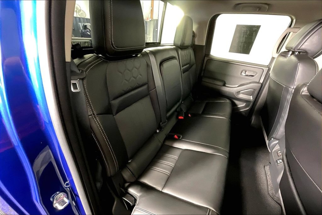 Used 2024 Nissan Frontier SL w/ Technology Package RWD image 36