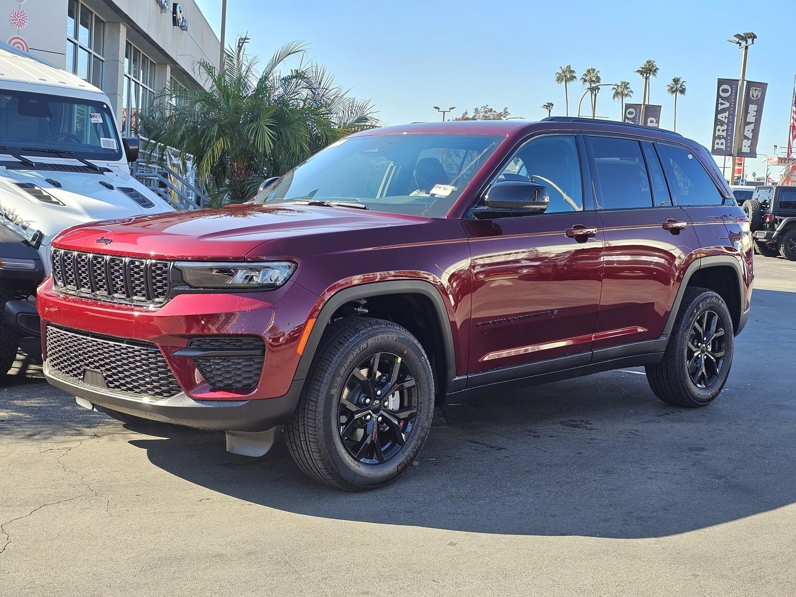 New 2025 Jeep Grand Cherokee Altitude X image 3