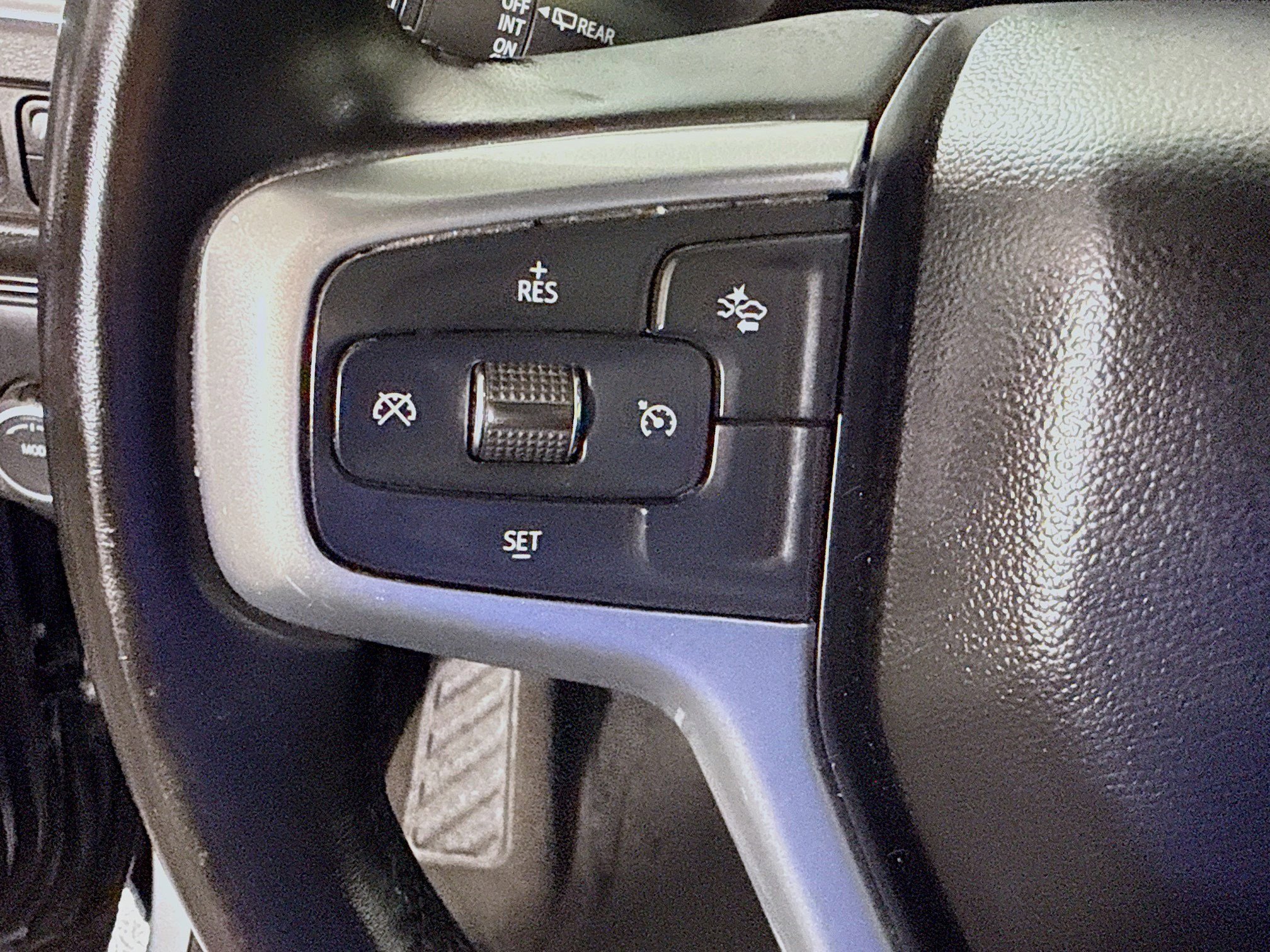 Used 2023 Chevrolet Tahoe LT RWD image 14