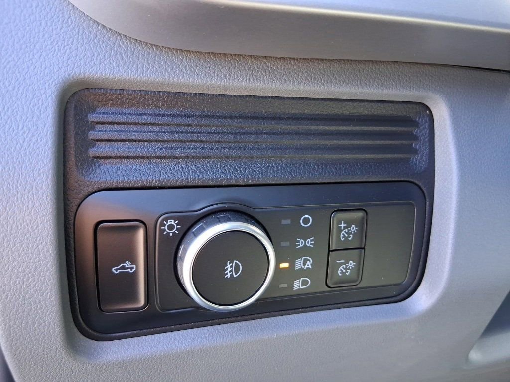 New 2026 Ford F250 XLT w/ FX4 Off-Road Package image 18