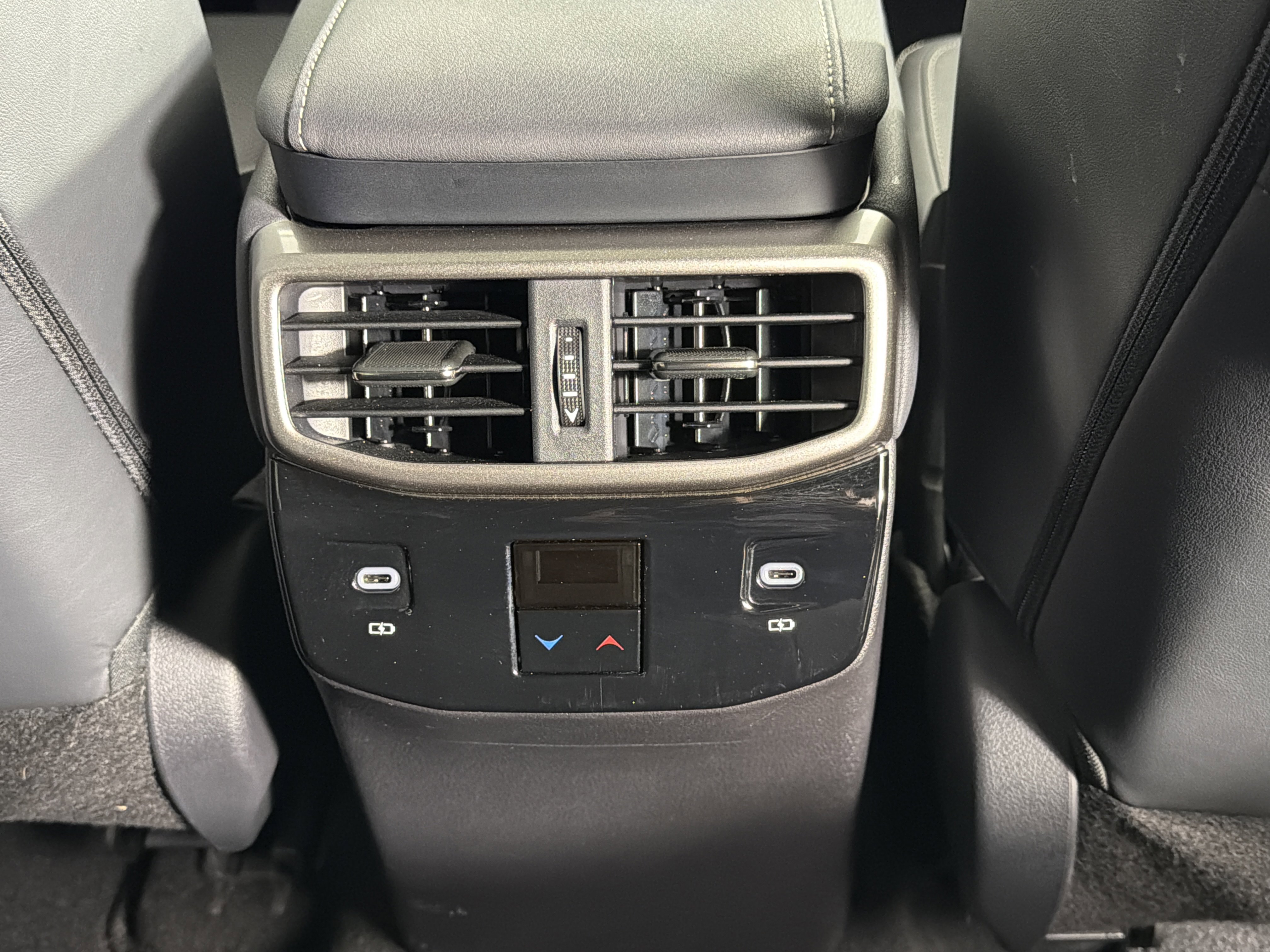 Used 2025 Lexus RX 350h w/ Convenience Package image 28