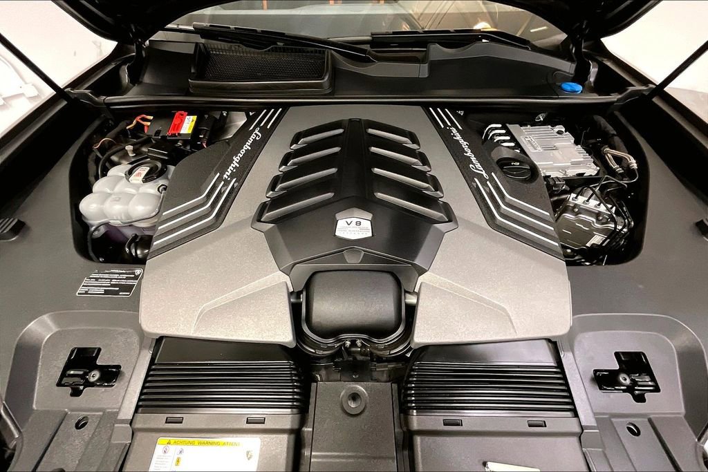 Used 2022 Lamborghini Urus image 15