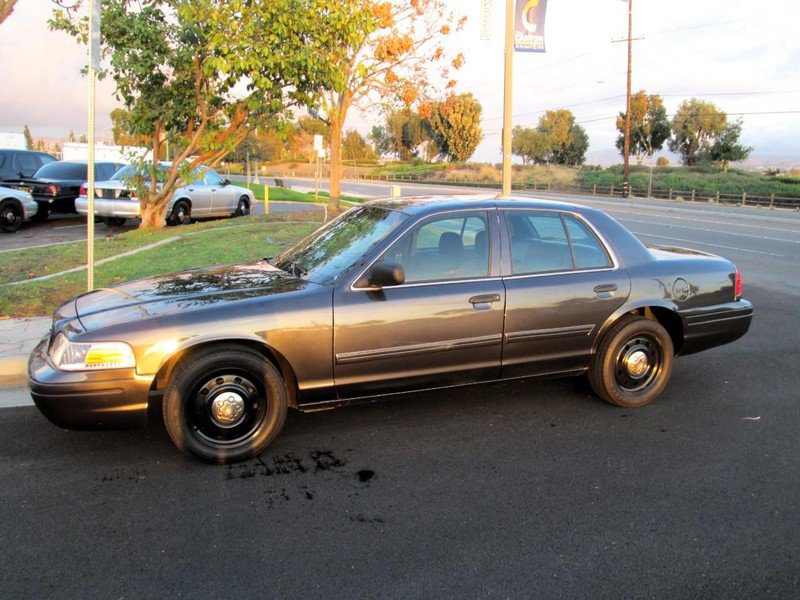 Used 2010 Ford Crown Victoria Police Interceptor RWD image 1