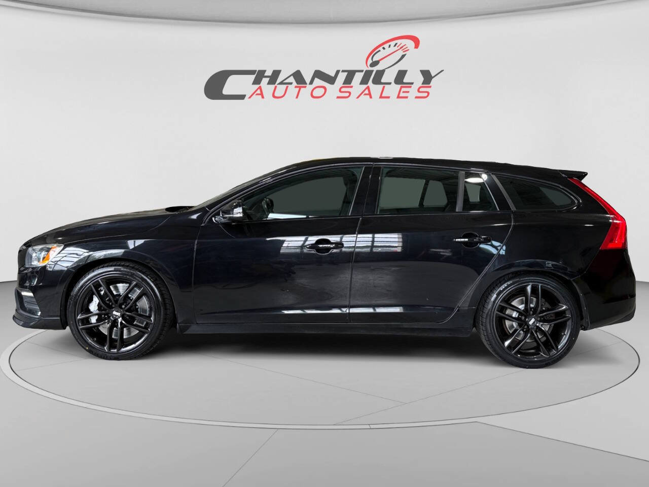 Used 2017 Volvo V60 T6 Polestar AWD/4WD image 2