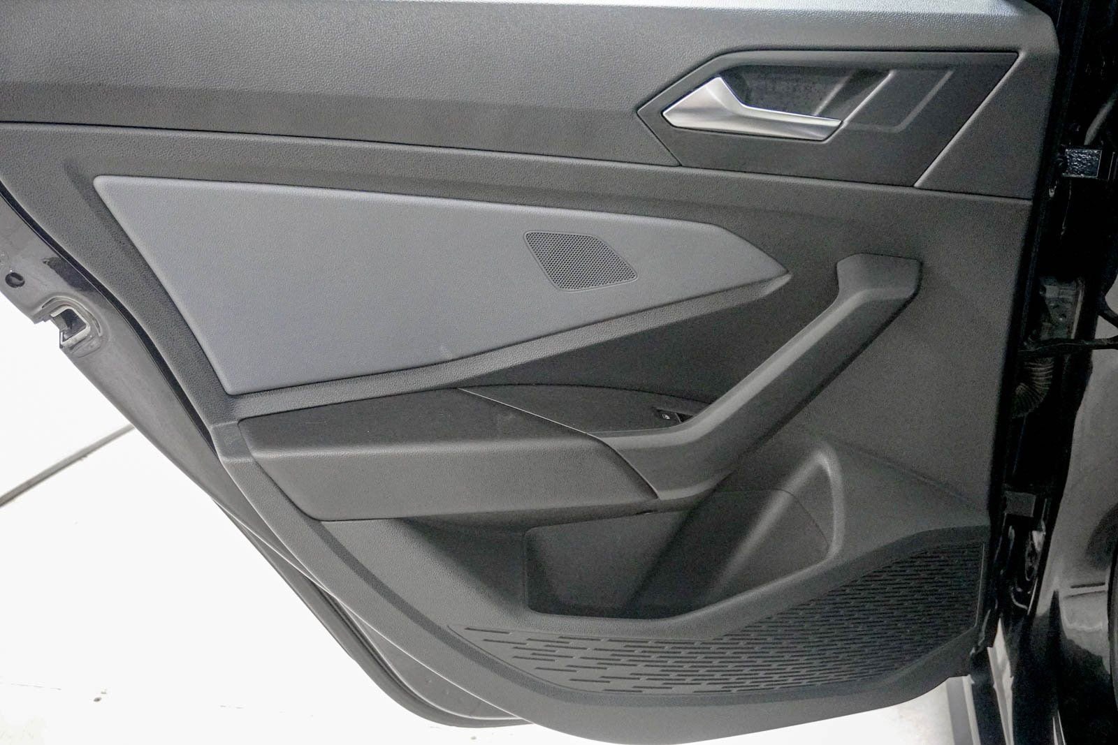 Used 2025 Volkswagen Jetta GLI Autobahn FWD image 35