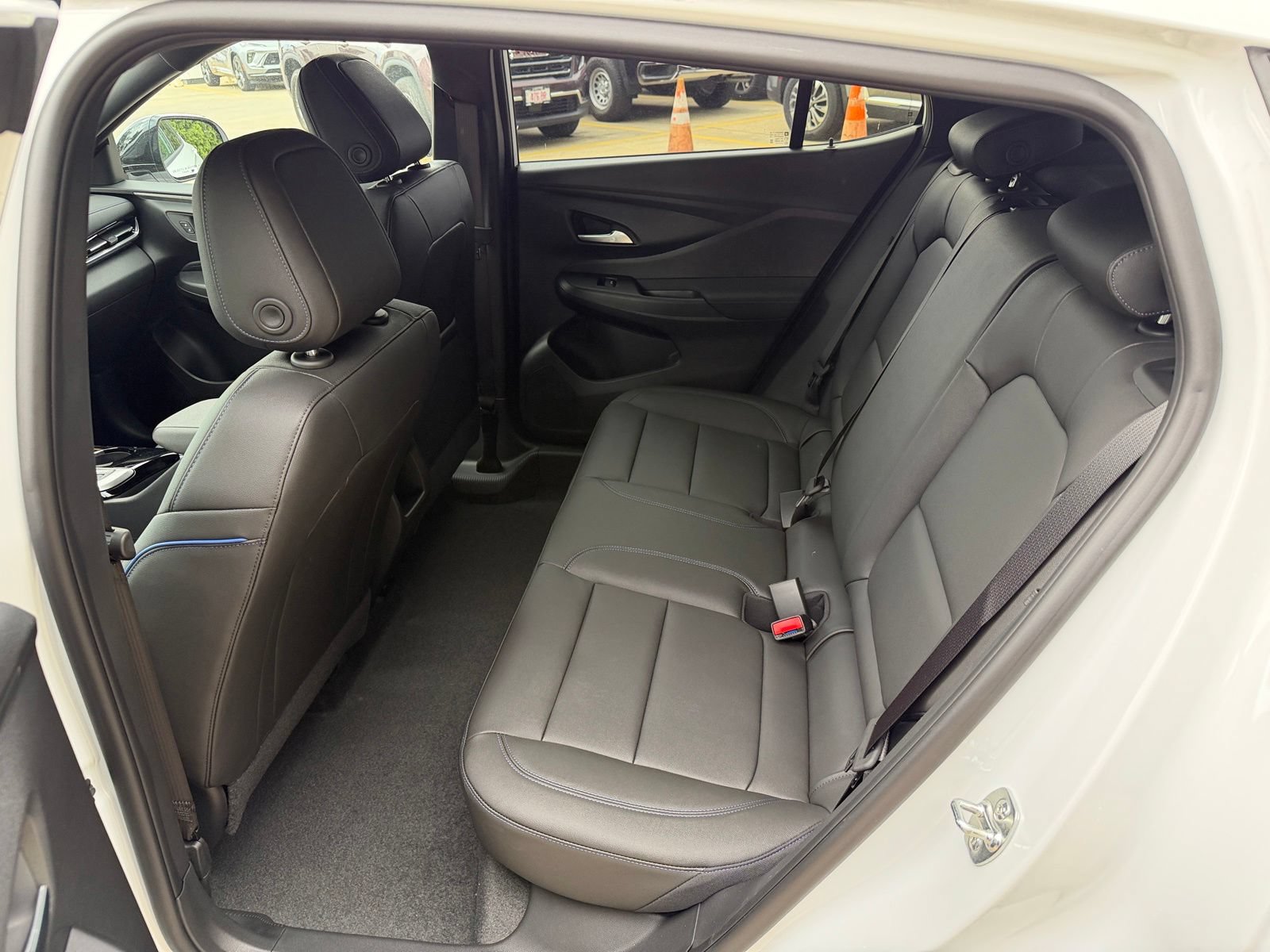New 2026 Buick Envista Sport Touring w/ Convenience I Package FWD image 25