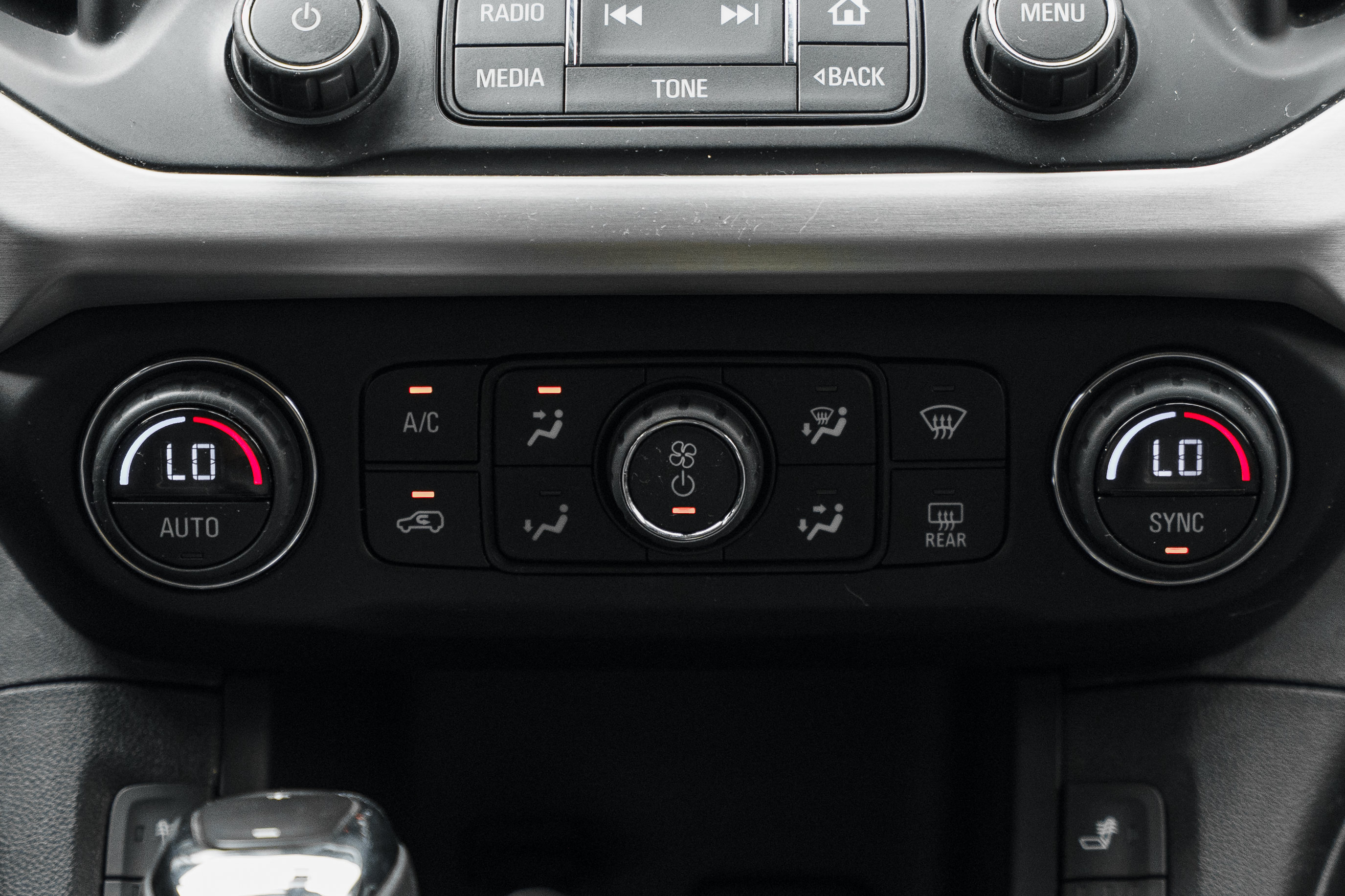 Used 2019 GMC Acadia SLT AWD/4WD image 10