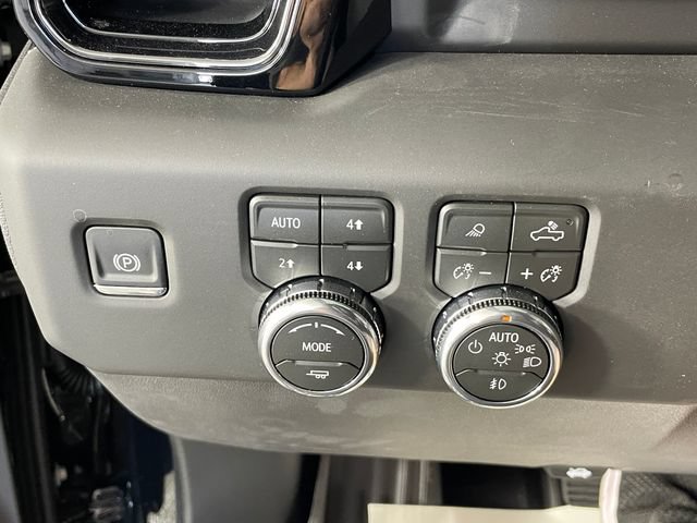 New 2026 GMC Sierra 1500 AT4 w/ AT4 Premium Package AWD/4WD image 12