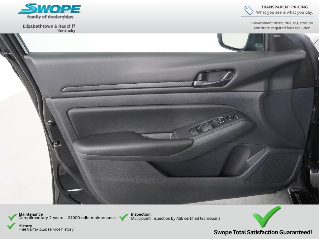 Used 2025 Nissan Altima 2.5 S FWD image 14
