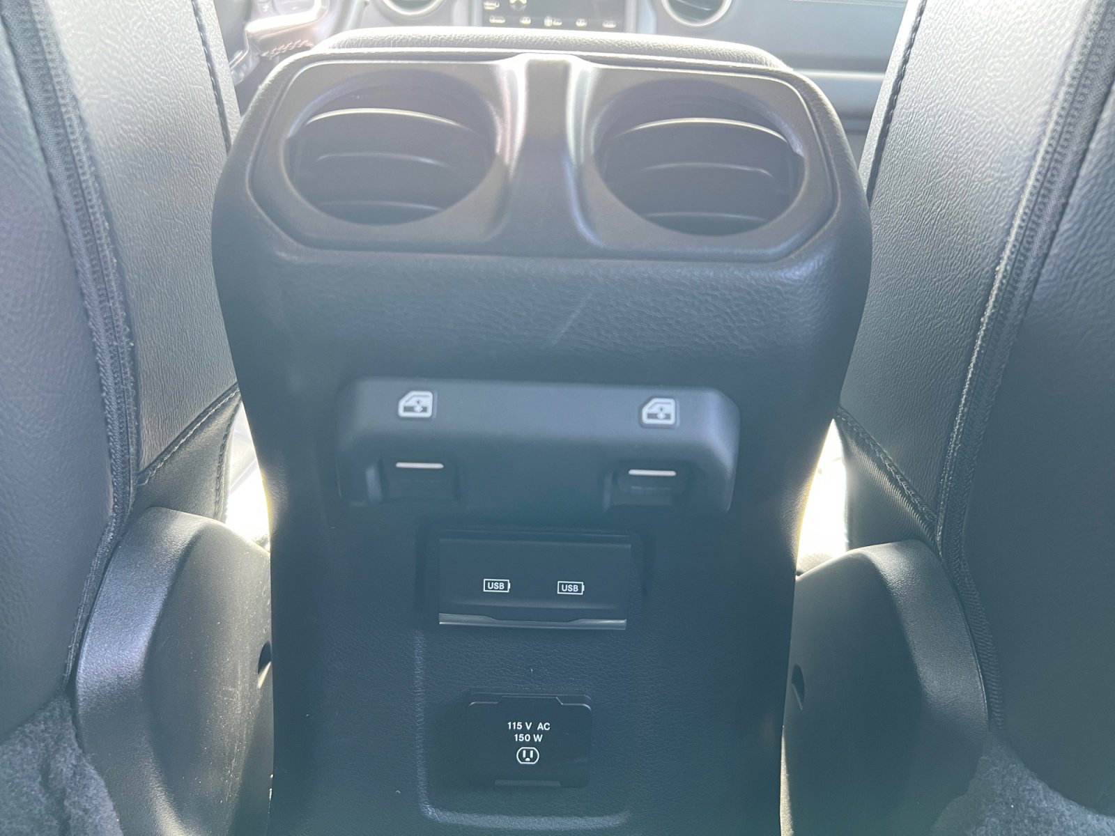 Used 2022 Jeep Wrangler Unlimited Sahara w/ Safety Group image 19