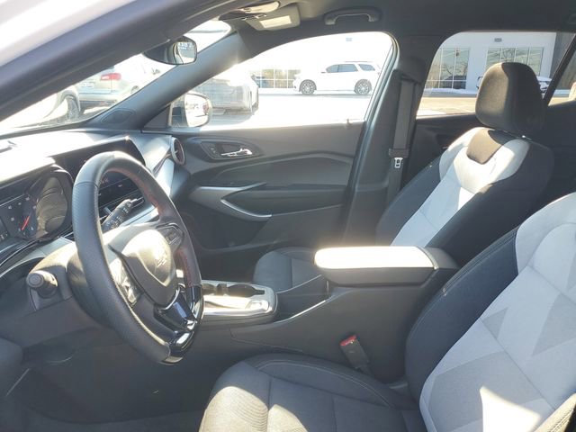 Used 2025 Chevrolet Trax RS w/ Driver Confidence Package image 15