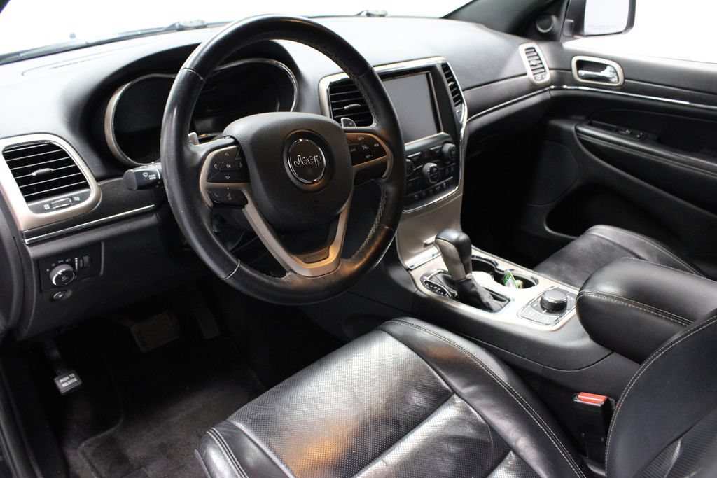 Used 2017 Jeep Grand Cherokee Limited w/ Luxury Group II AWD/4WD image 27