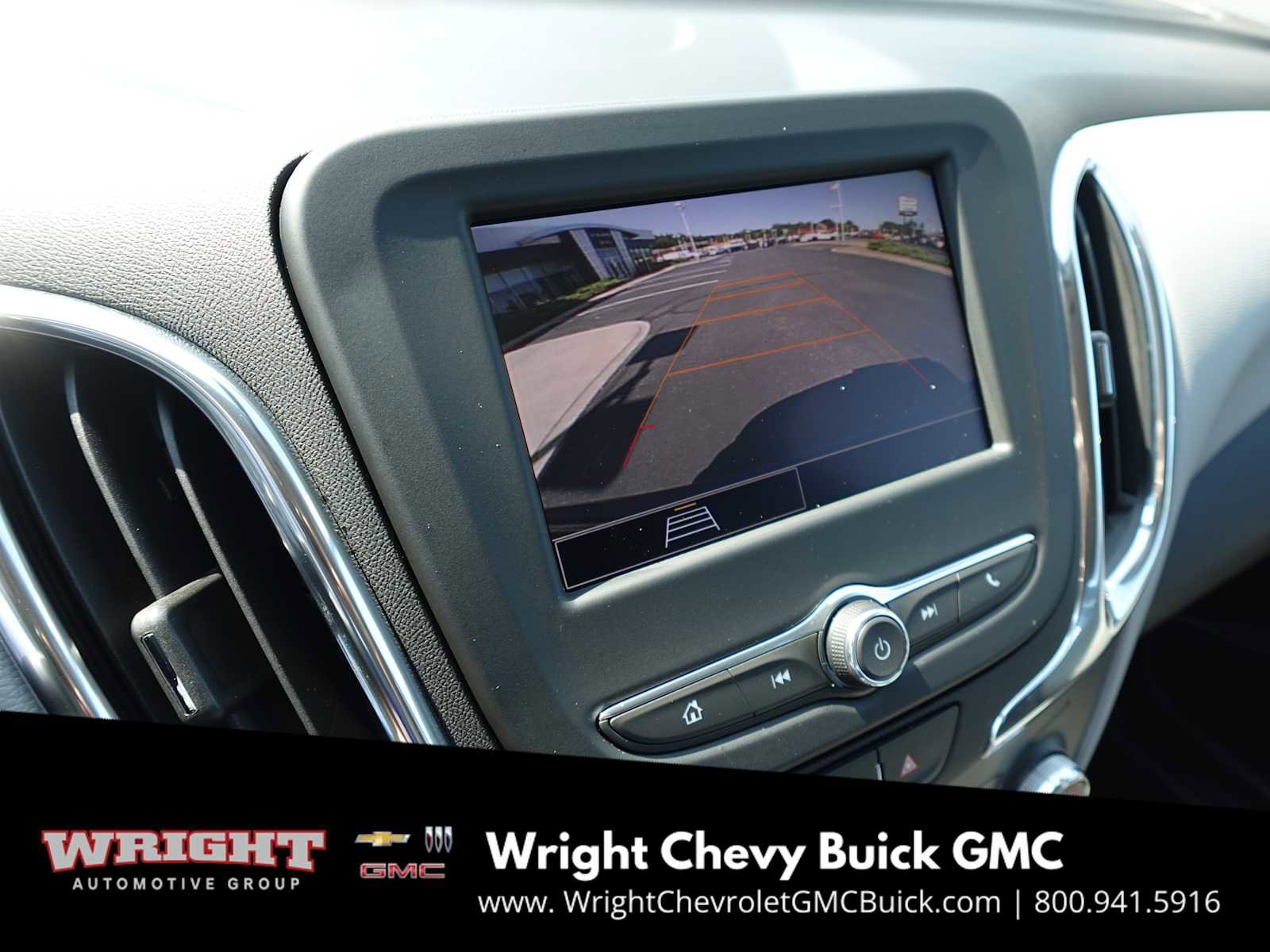 Used 2022 Chevrolet Equinox LS image 21