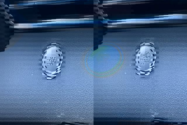 Used 2023 Hyundai Elantra SEL image 24