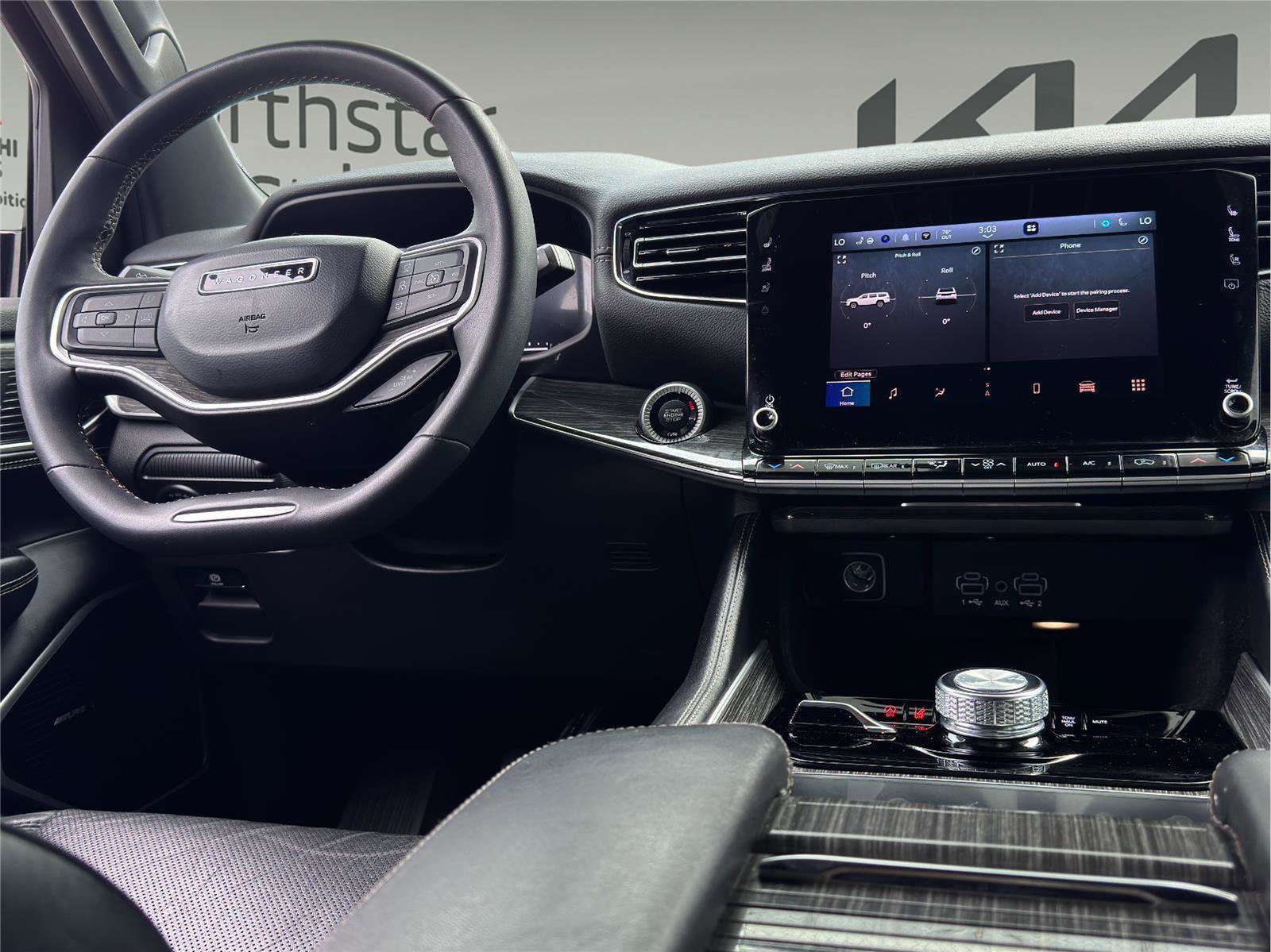 Used 2022 Jeep Wagoneer Series II AWD/4WD image 19