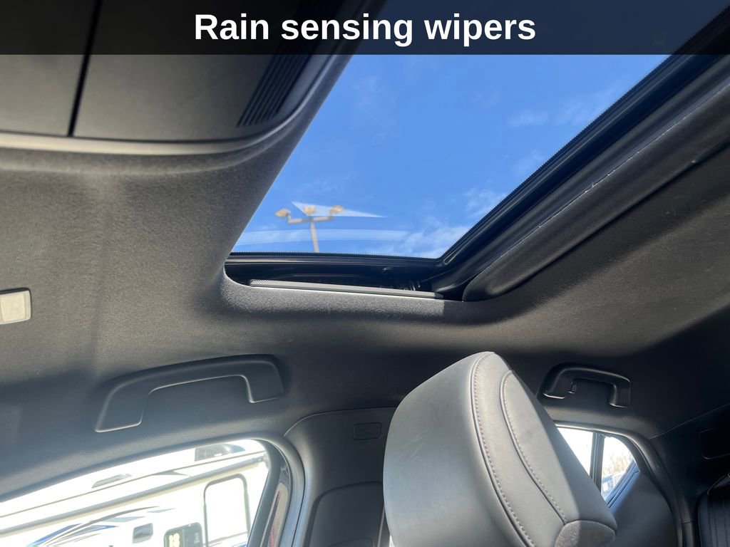 Used 2022 MAZDA MAZDA3 s image 19