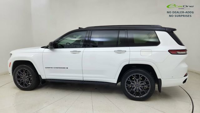 Used 2023 Jeep Grand Cherokee L Summit AWD/4WD image 4