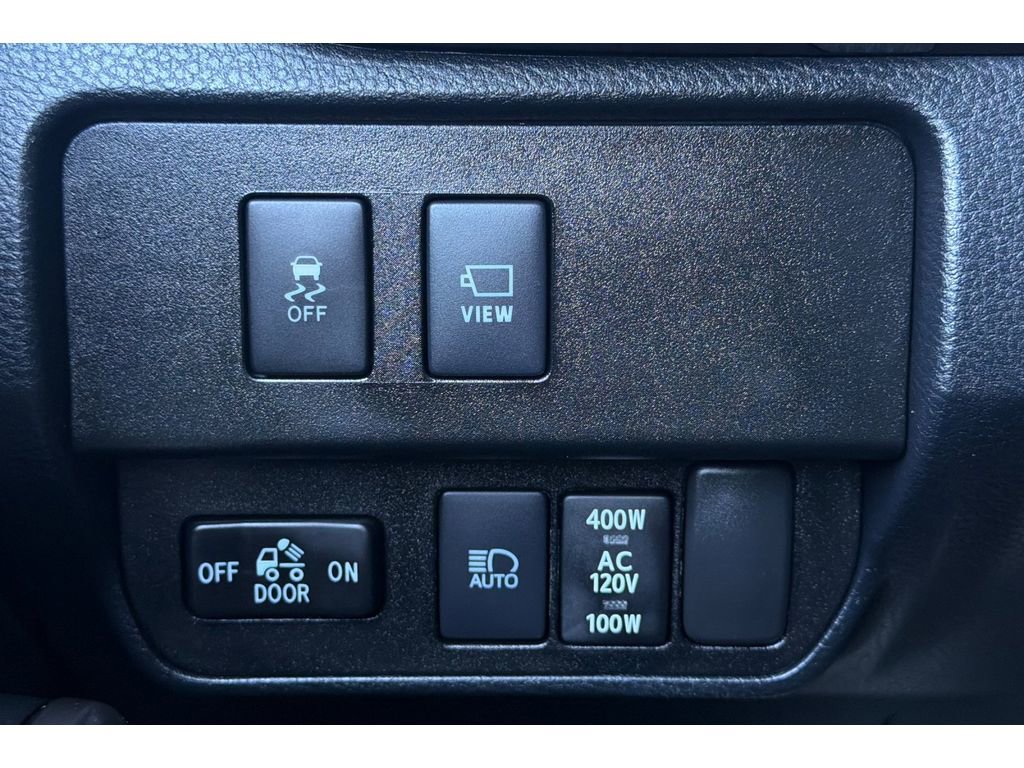 Certified 2022 Toyota Tacoma Limited w/ Nightshade Package AWD/4WD image 31