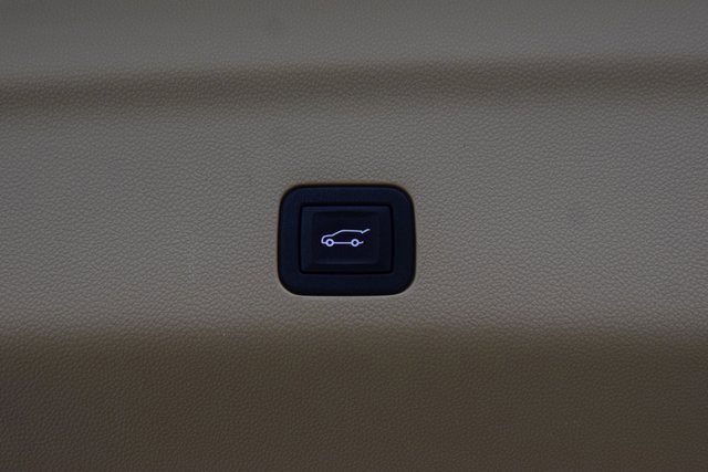 Used 2021 Cadillac Escalade Premium Luxury w/ Driver Assist Tech Package image 27