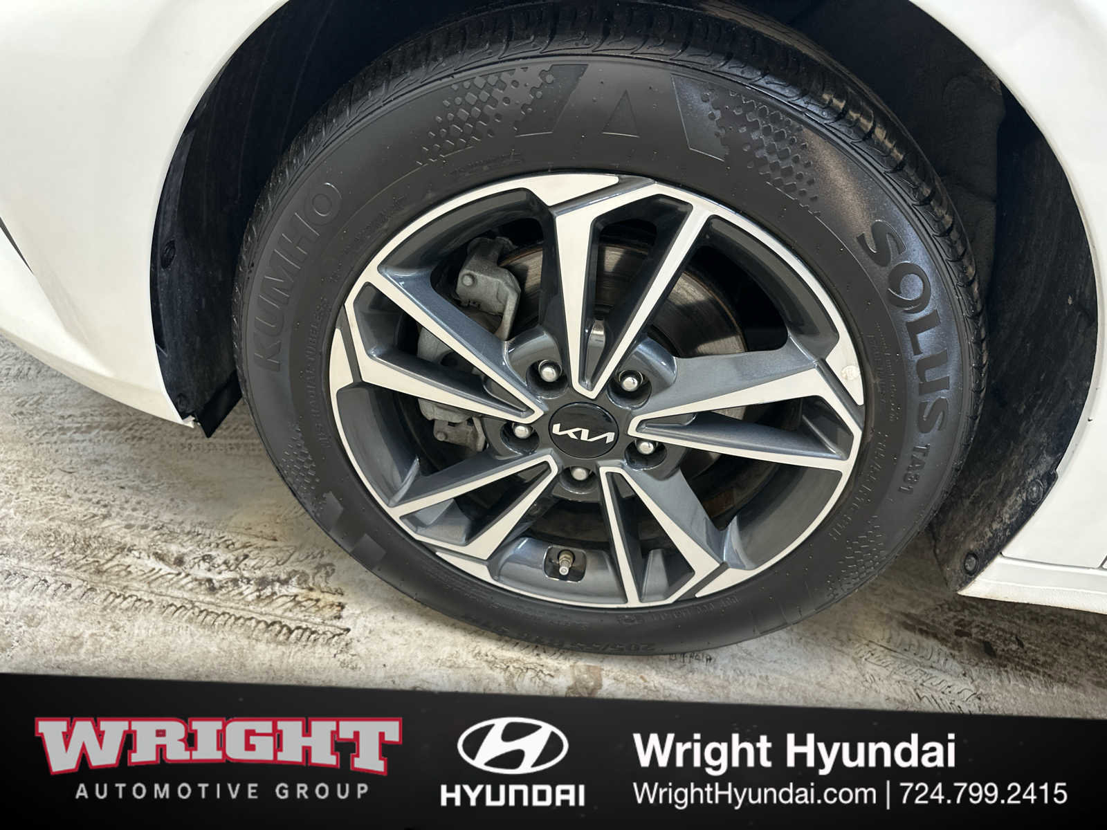 Used 2023 Kia Forte LXS w/ LXS Technology Package image 8