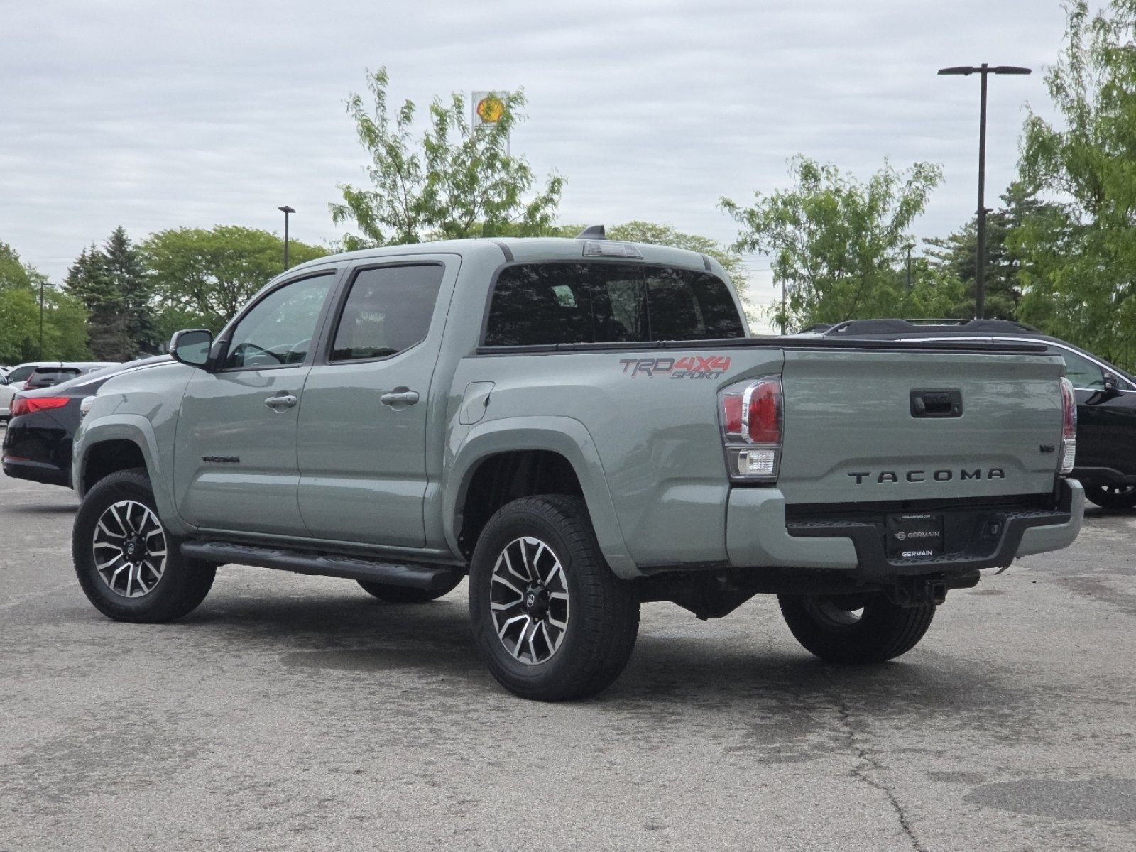 Used 2023 Toyota Tacoma TRD Sport w/ Black Out Package (TMS) AWD/4WD image 21