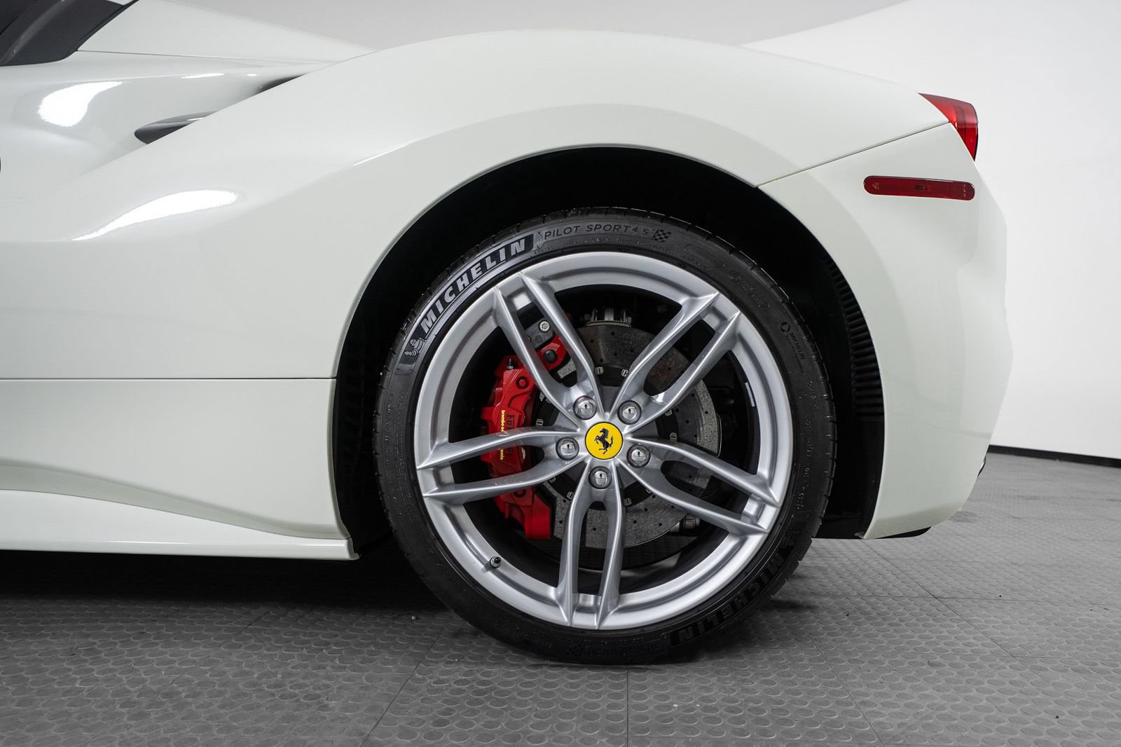 Certified 2019 Ferrari 488 Spider RWD image 42