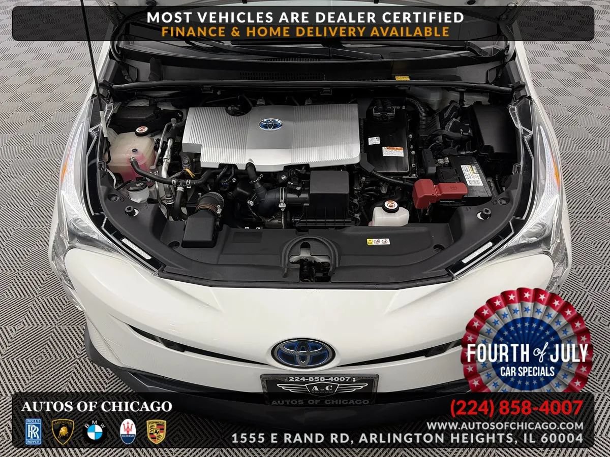 Used 2018 Toyota Prius Three Touring w/ Appearance Package FWD image 27