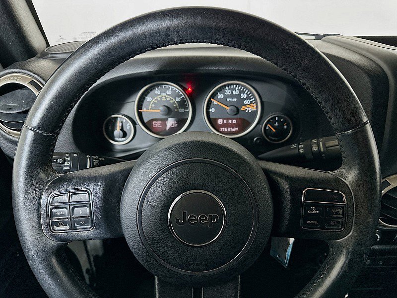Used 2016 Jeep Wrangler Unlimited Sahara image 11