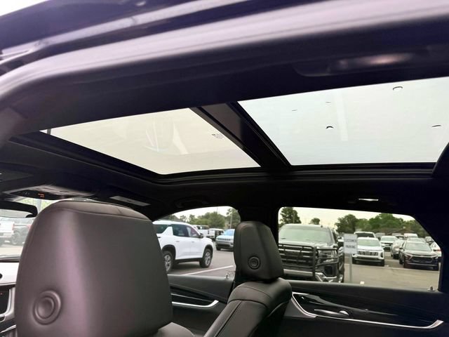 Used 2023 Cadillac XT5 Premium Luxury w/ LPO, Floor Liner Package FWD image 14