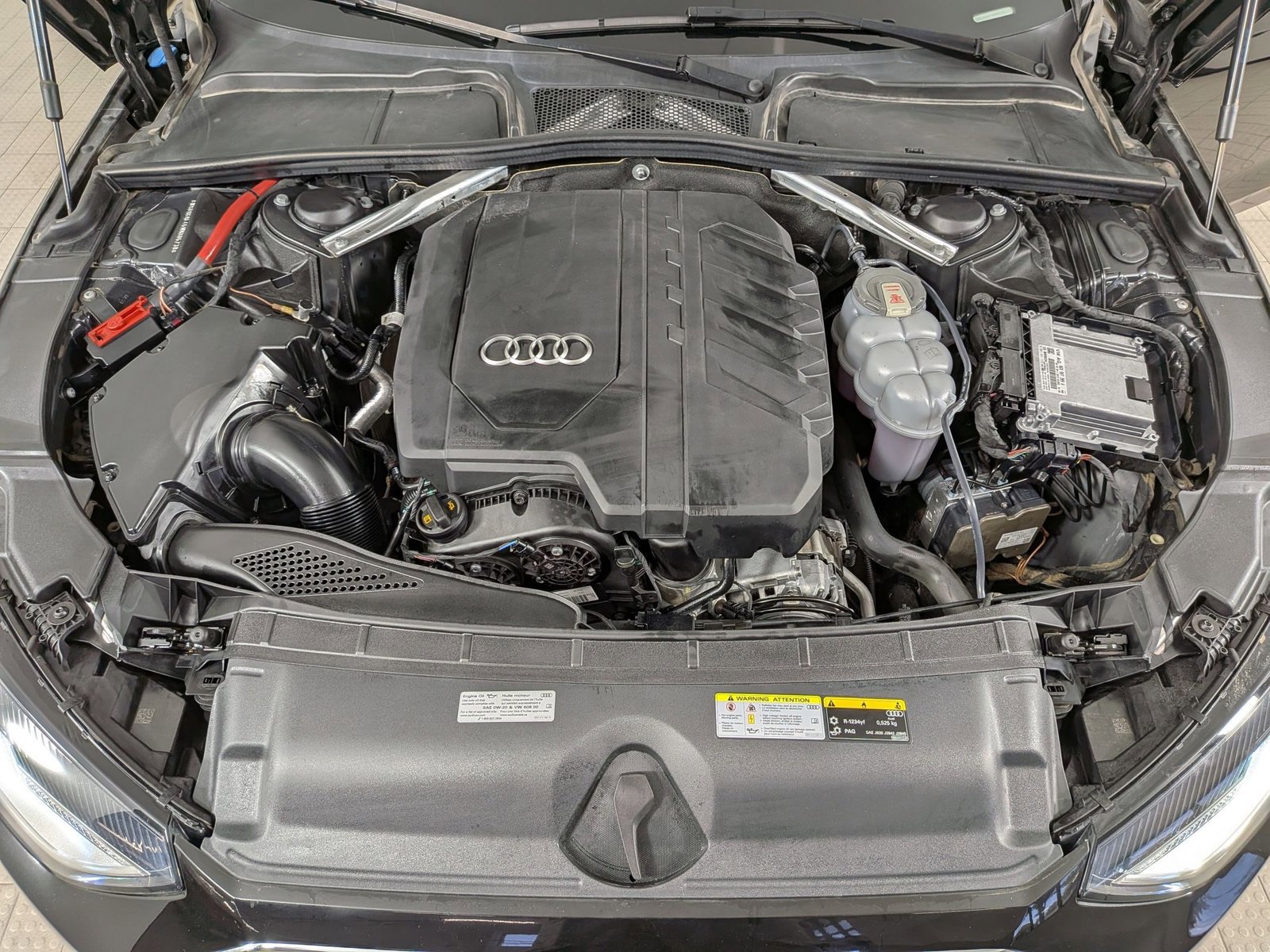 Used 2021 Audi A4 2.0T Premium w/ Convenience Package AWD/4WD image 24