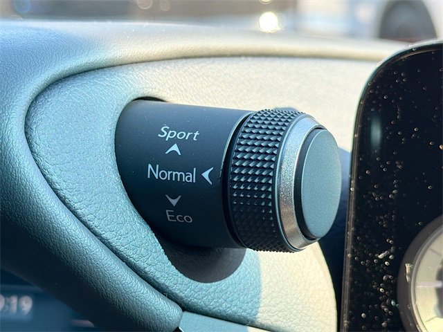 New 2025 Lexus ES 350 w/ Premium Package image 30