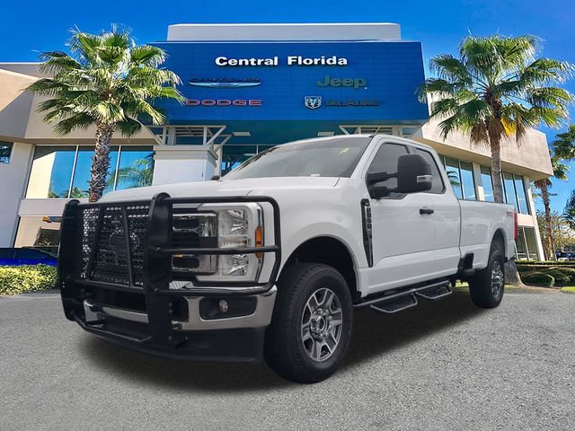Used 2025 Ford F350 XLT w/ FX4 Off-Road Package AWD/4WD image 9